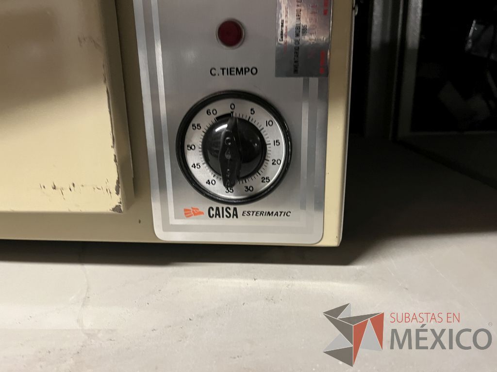 Lote 047 - 424 Lamparas de luz negra de diferentes modelos y Esterilizadora - Imagen 28