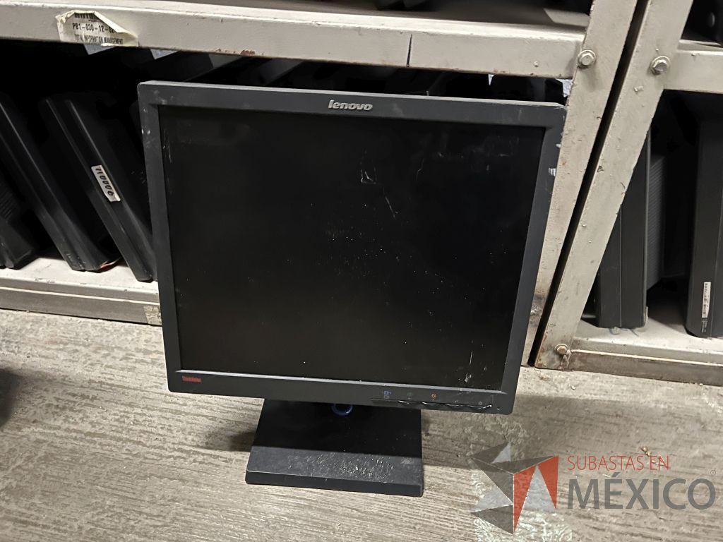 Lote 074 - 300 Pantallas Ti sin base, marca: Lenovo, View Sonic y Dell - Imagen 18