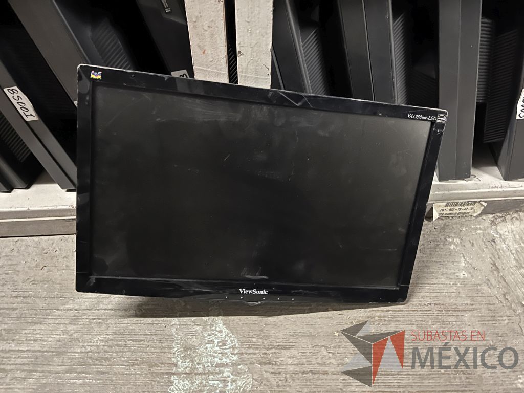 Lote 074 - 300 Pantallas Ti sin base, marca: Lenovo, View Sonic y Dell - Imagen 11