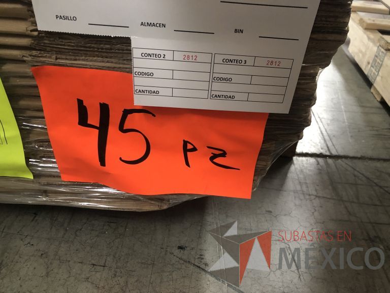 Lote 019 - 7556 Piezas de diferentes materiales (Etiquetas, cajas de cartón, lamina de cartón, caja de cartón, etc.) - Imagen 82