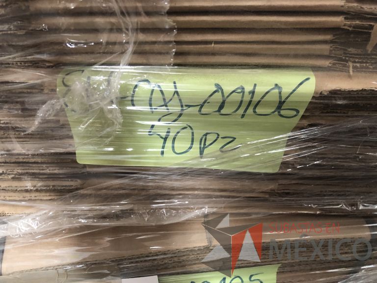Lote 019 - 7556 Piezas de diferentes materiales (Etiquetas, cajas de cartón, lamina de cartón, caja de cartón, etc.) - Imagen 155