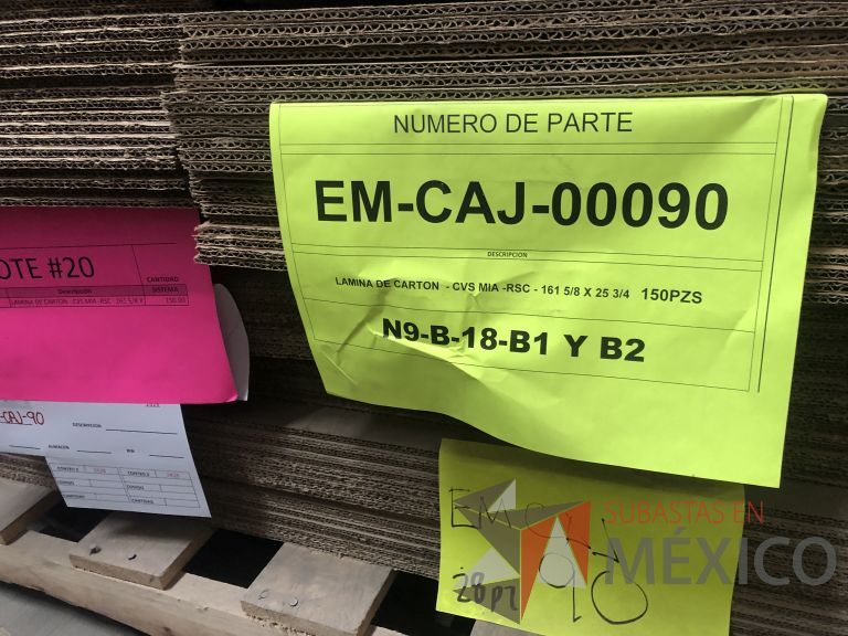 Lote 019 - 7556 Piezas de diferentes materiales (Etiquetas, cajas de cartón, lamina de cartón, caja de cartón, etc.) - Imagen 142