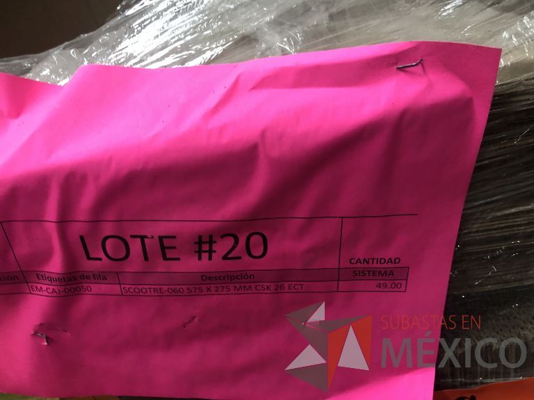 Lote 019 - 7556 Piezas de diferentes materiales (Etiquetas, cajas de cartón, lamina de cartón, caja de cartón, etc.) - Imagen 50