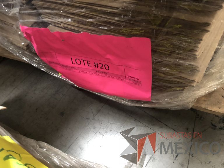 Lote 019 - 7556 Piezas de diferentes materiales (Etiquetas, cajas de cartón, lamina de cartón, caja de cartón, etc.) - Imagen 49