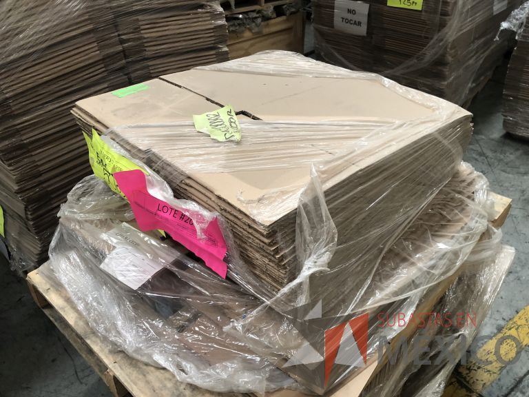 Lote 019 - 7556 Piezas de diferentes materiales (Etiquetas, cajas de cartón, lamina de cartón, caja de cartón, etc.) - Imagen 124