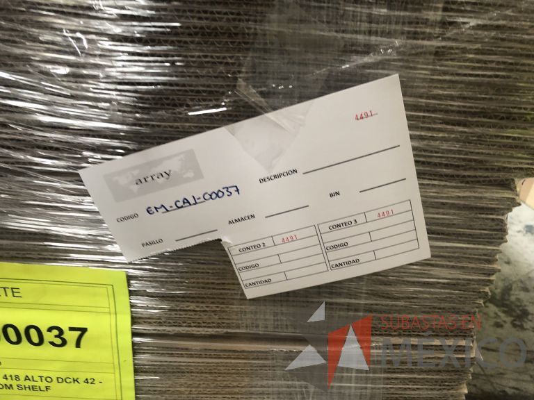 Lote 019 - 7556 Piezas de diferentes materiales (Etiquetas, cajas de cartón, lamina de cartón, caja de cartón, etc.) - Imagen 149