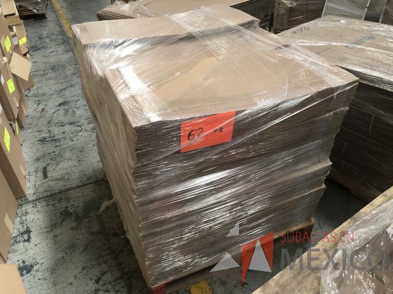 Lote 019 - 7556 Piezas de diferentes materiales (Etiquetas, cajas de cartón, lamina de cartón, caja de cartón, etc.) - Imagen 151