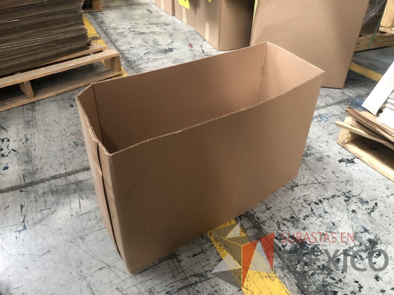 Lote 019 - 7556 Piezas de diferentes materiales (Etiquetas, cajas de cartón, lamina de cartón, caja de cartón, etc.) - Imagen 67