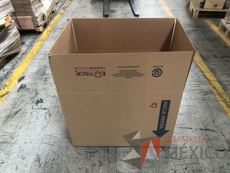 Lote 019 - 7556 Piezas de diferentes materiales (Etiquetas, cajas de cartón, lamina de cartón, caja de cartón, etc.) - Imagen 59