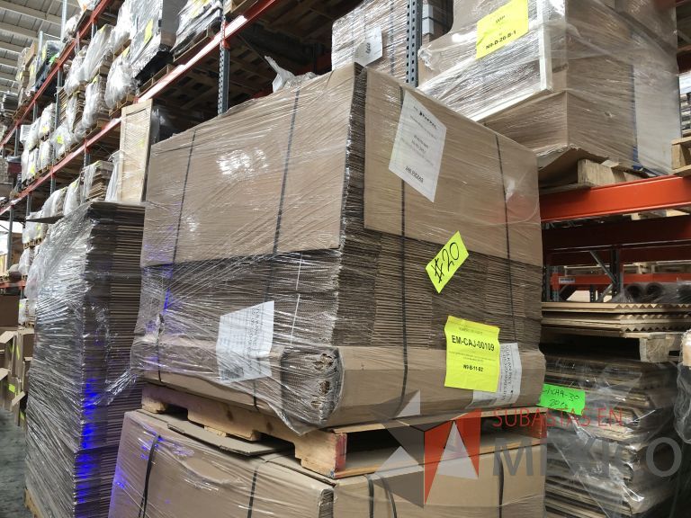 Lote 019 - 7556 Piezas de diferentes materiales (Etiquetas, cajas de cartón, lamina de cartón, caja de cartón, etc.) - Imagen 113