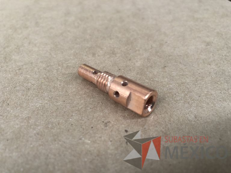 Lote 012 - 2470 Piezas de diferentes materiales (Terminal ojillos, barras de silicón, grano de esmeril, discos depredador, rollos de alambre, limas, bandas, brocas, tarrajas, vidrios, lijas, electrodos, cuchillas, entre otros) - Imagen 153