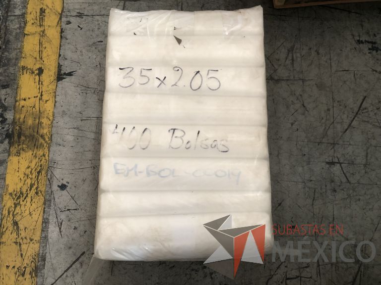 Lote 019 - 7556 Piezas de diferentes materiales (Etiquetas, cajas de cartón, lamina de cartón, caja de cartón, etc.) - Imagen 128