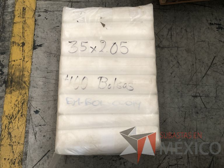 Lote 019 - 7556 Piezas de diferentes materiales (Etiquetas, cajas de cartón, lamina de cartón, caja de cartón, etc.) - Imagen 109