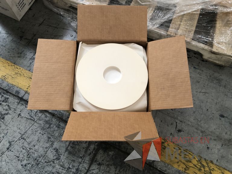 Lote 019 - 7556 Piezas de diferentes materiales (Etiquetas, cajas de cartón, lamina de cartón, caja de cartón, etc.) - Imagen 44