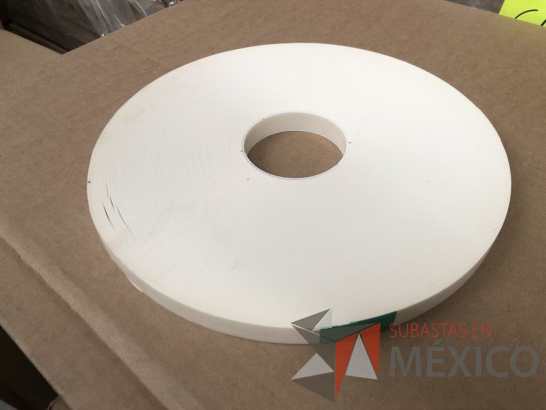 Lote 019 - 7556 Piezas de diferentes materiales (Etiquetas, cajas de cartón, lamina de cartón, caja de cartón, etc.) - Imagen 11