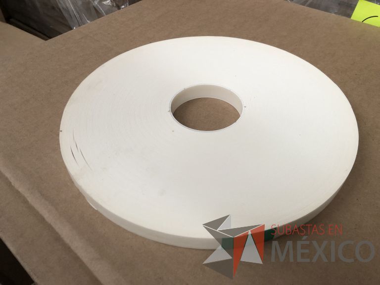 Lote 019 - 7556 Piezas de diferentes materiales (Etiquetas, cajas de cartón, lamina de cartón, caja de cartón, etc.) - Imagen 43