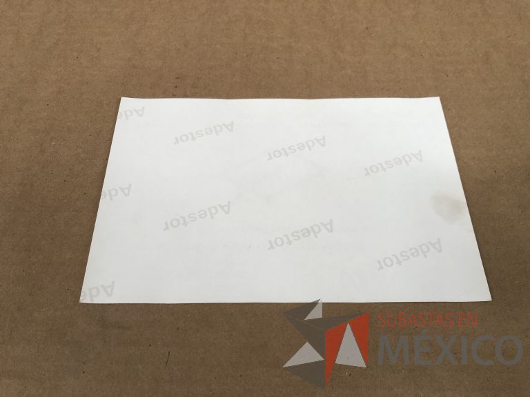 Lote 019 - 7556 Piezas de diferentes materiales (Etiquetas, cajas de cartón, lamina de cartón, caja de cartón, etc.) - Imagen 38
