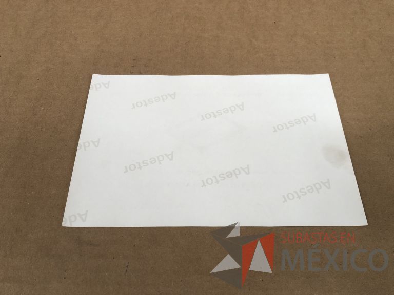 Lote 019 - 7556 Piezas de diferentes materiales (Etiquetas, cajas de cartón, lamina de cartón, caja de cartón, etc.) - Imagen 37