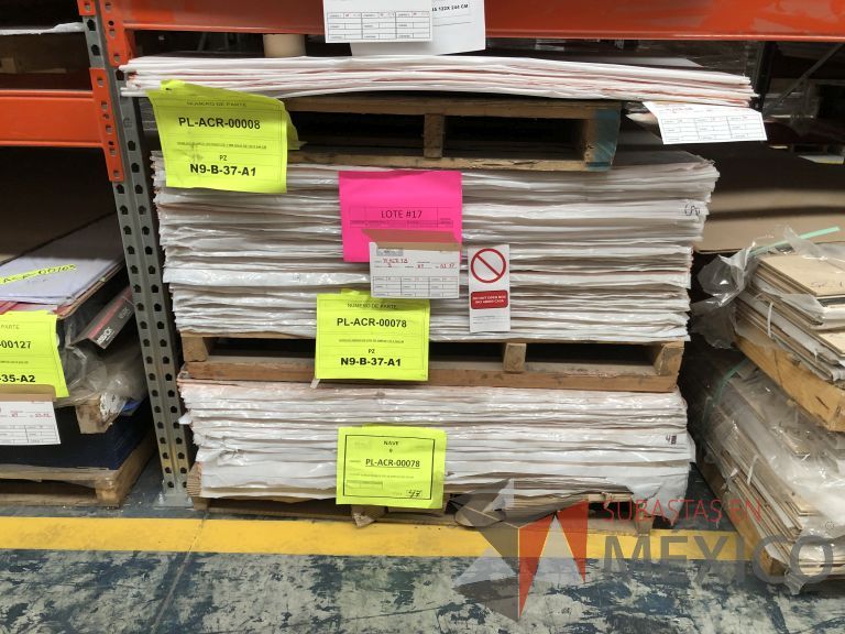 Lote 016 - 490 Artículos varios ( Acrílicos negros, Tubo de Acrílico, etc...) - Imagen 41