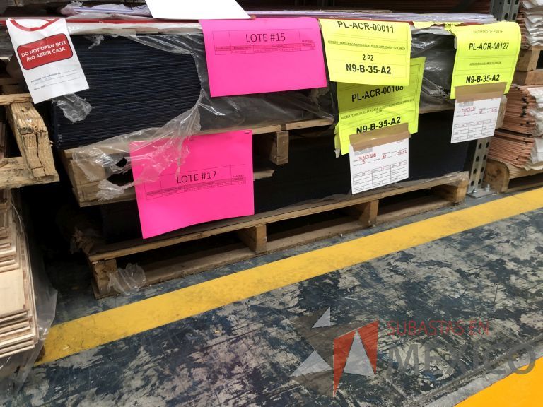 Lote 016 - 490 Artículos varios ( Acrílicos negros, Tubo de Acrílico, etc...) - Imagen 13