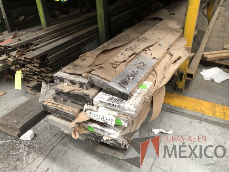 Lote 002 - 789 piezas de diferentes materiales (Lamina de acero, Tubo redondo, Soleras, etc...) - Imagen 85