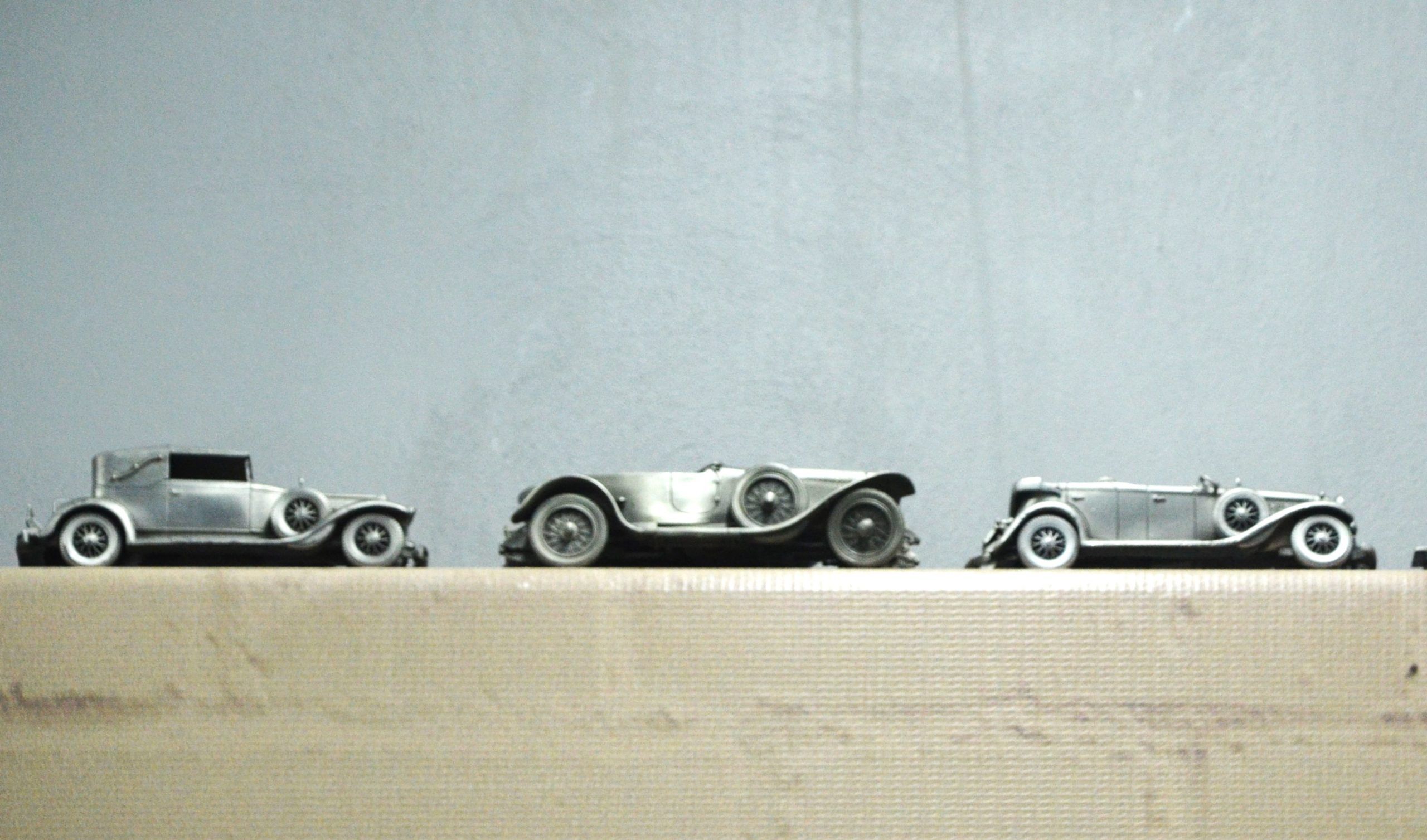 Lote 064 - 1 lote de 18 modelos reducidos de los agnos 30 y 40, en metal. Cada modelo mide 1:43