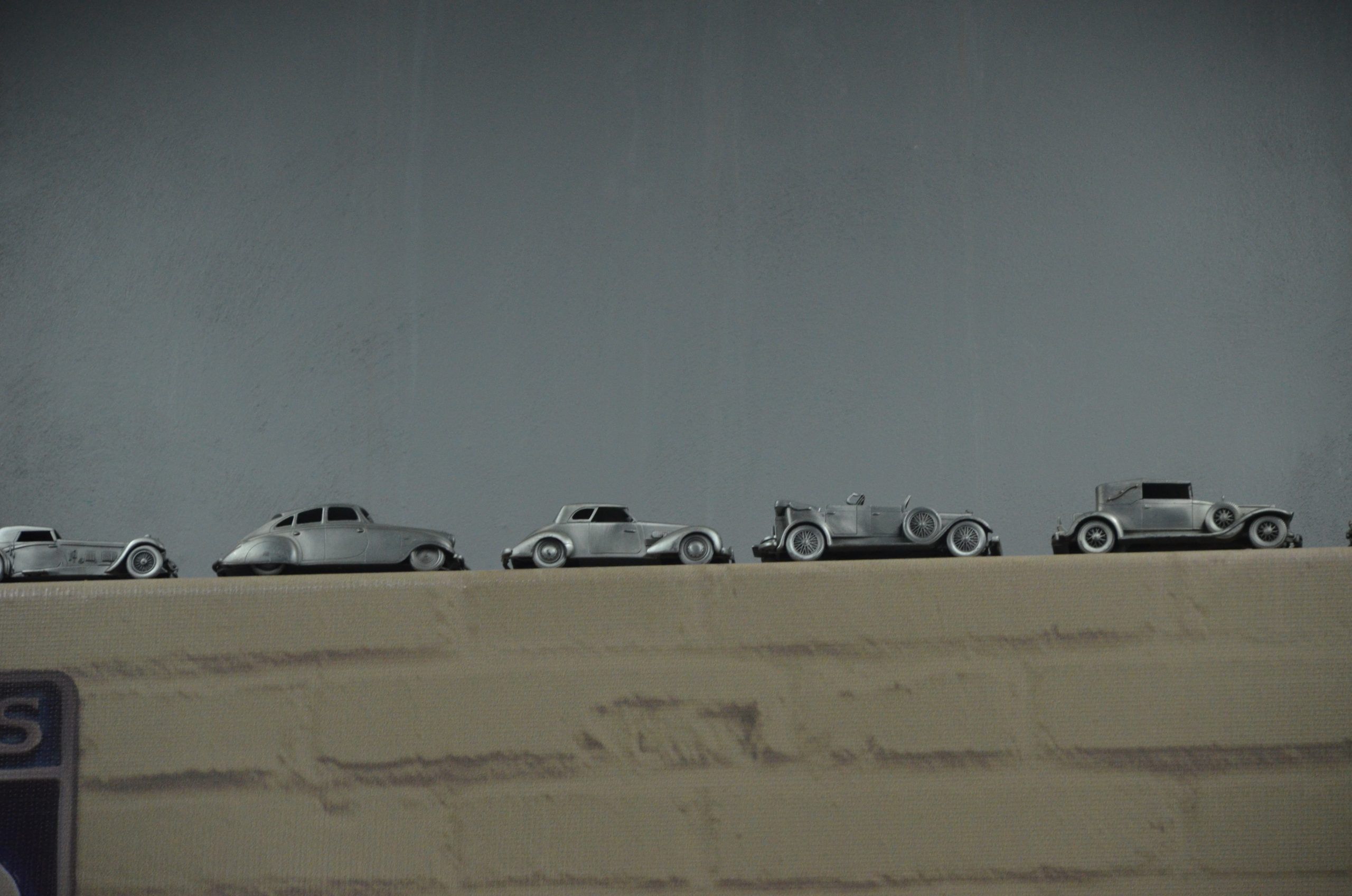 Lote 064 - 1 lote de 18 modelos reducidos de los agnos 30 y 40, en metal. Cada modelo mide 1:43 - Imagen 3