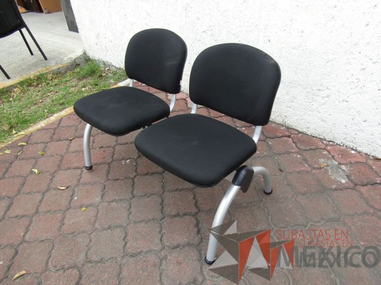 Lote 025 - Banca de espera de 2 plazas, asiento y respaldo en tela color negro - Imagen 7
