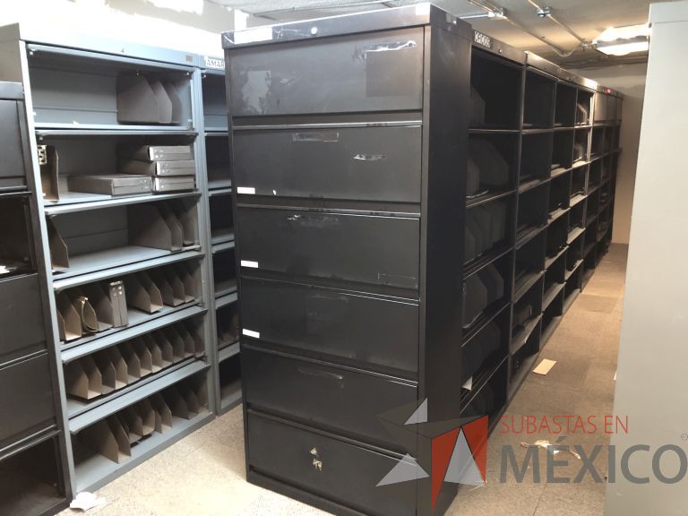 Lote 030 - 2 Gabinetes metálicos con 6 gavetas color negro - Imagen 5