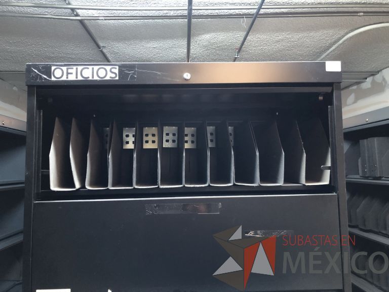 Lote 030 - 2 Gabinetes metálicos con 6 gavetas color negro - Imagen 3
