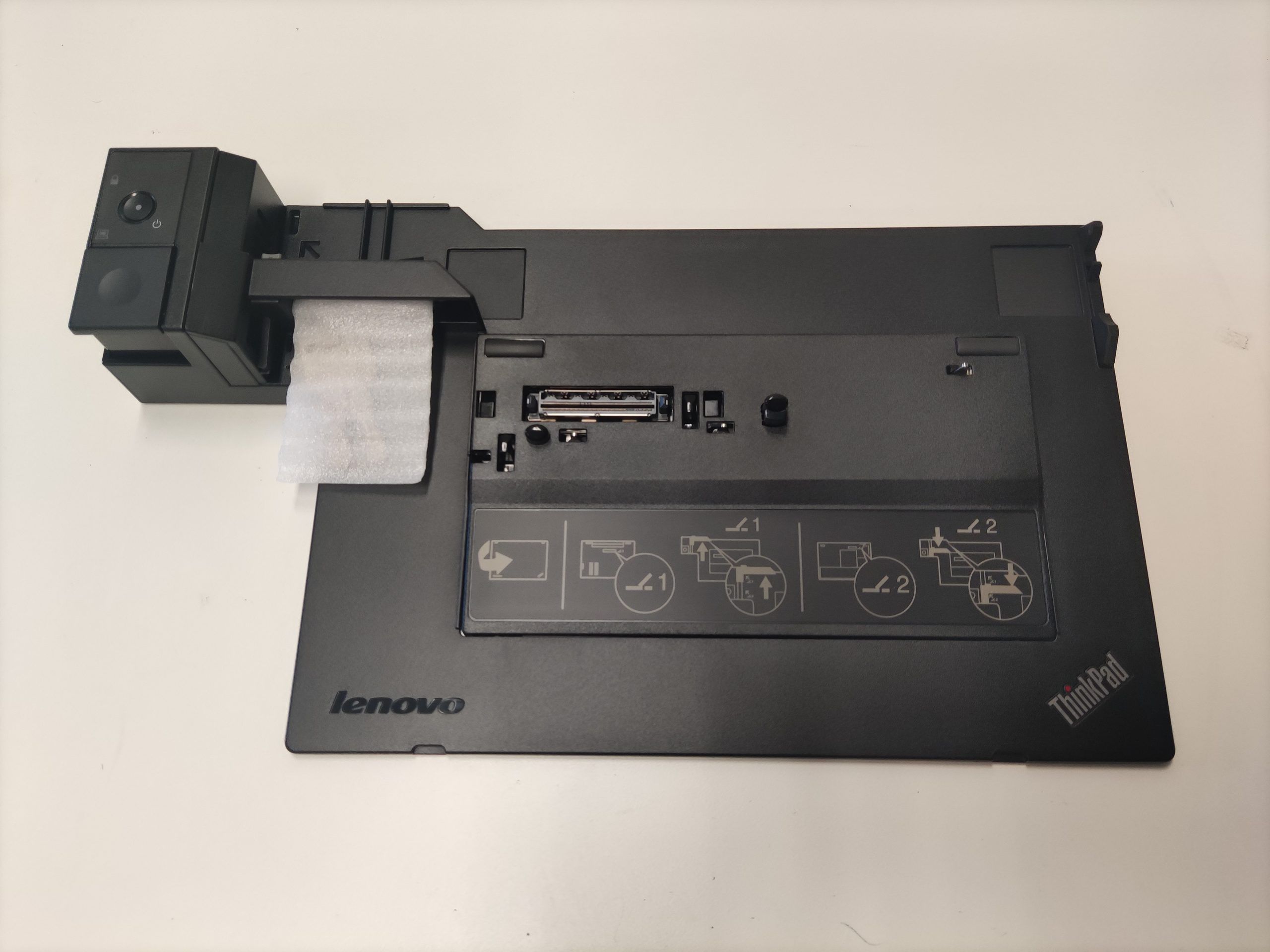OPT 0230 - Think Pad Mini Dock Lenovo, Modelo: 4337 - Imagen 3