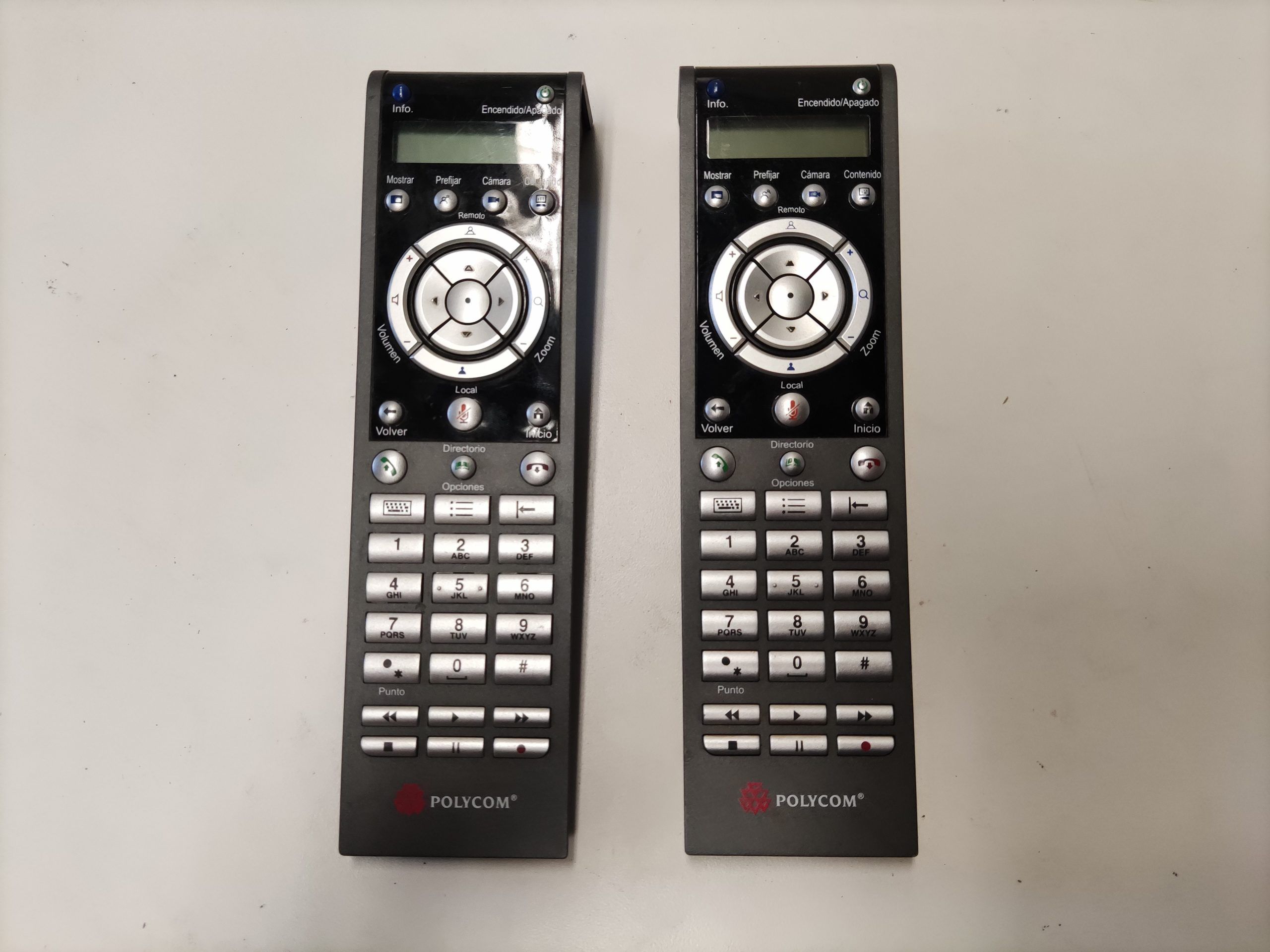 OPT 0175 - 2 controles remotos para video conferencia