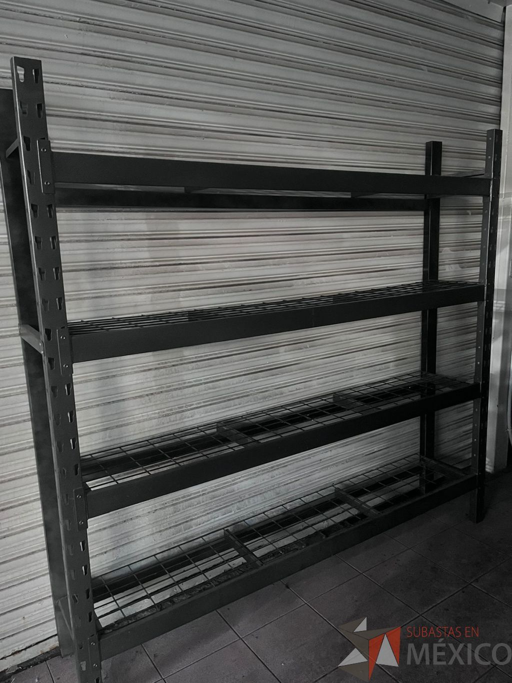 Lote 005 - Estantes para almacenamiento de mercancia (A: 1.8mx A2.0m A 0.3m)