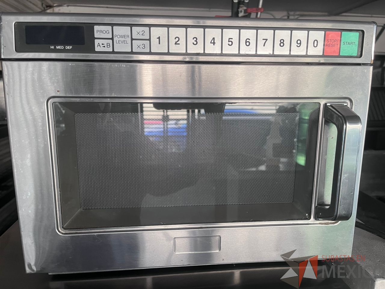 Lote 031 - Horno microondas