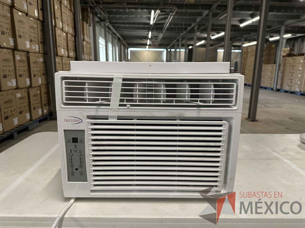 Lote 001 - Aire Acondicionado tipo Ventana NEOAIRE, Modelo: NAW121M20, 12000 BTU, 115v