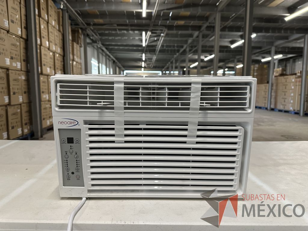 Lote 004 - Aire Acondicionado tipo Ventana NEOAIRE, Modelo: NAW081, 8000 BTU, 110-115v