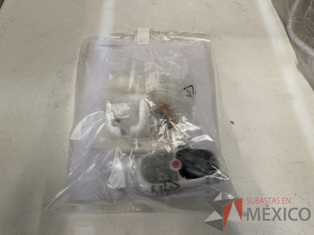 Lote 004 - Equipo de Aire Acondicionado tipo ventana Neoaire NAW121, 1 Ton, Frío, 110 Volts - Imagen 13