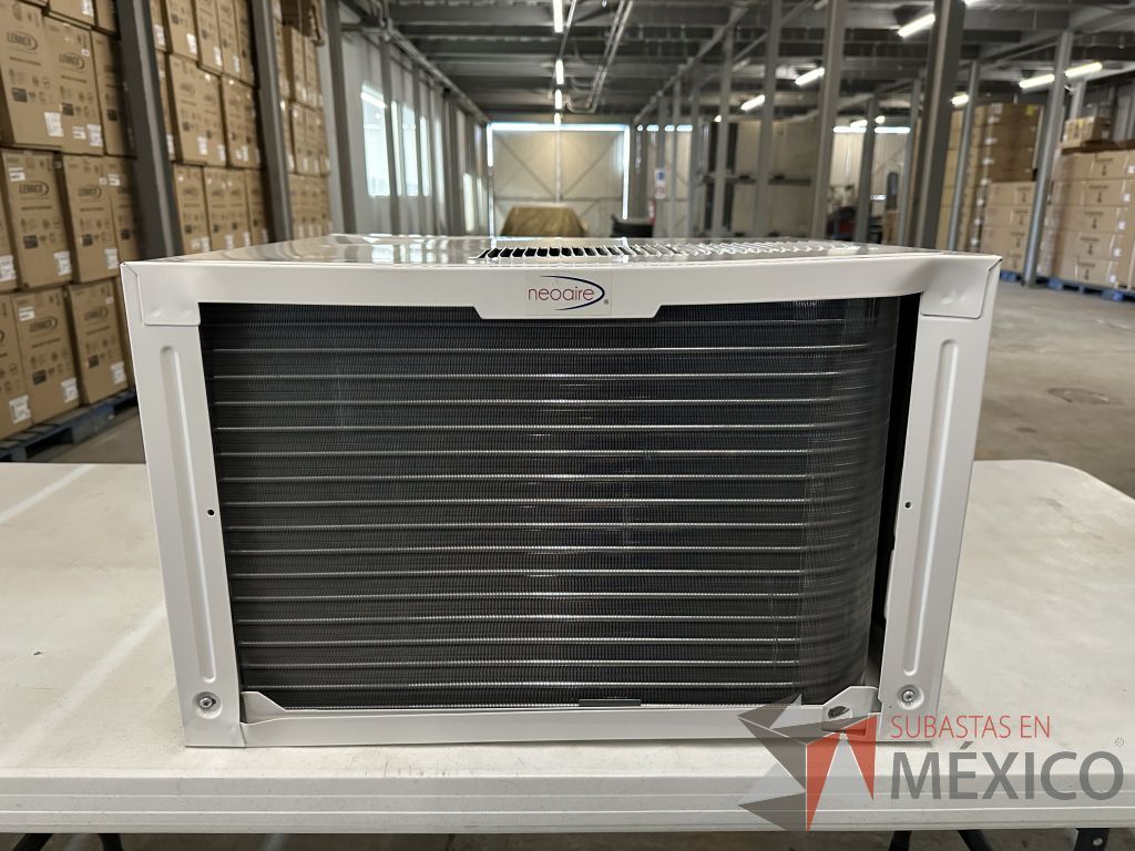 Lote 004 - Equipo de Aire Acondicionado tipo ventana Neoaire NAW121, 1 Ton, Frío, 110 Volts - Imagen 5