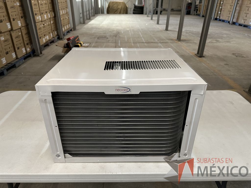 Lote 007 - Aire Acondicionado tipo Ventana NEOAIRE, Modelo: NAW122, 12000 BTU, 220v - Imagen 22