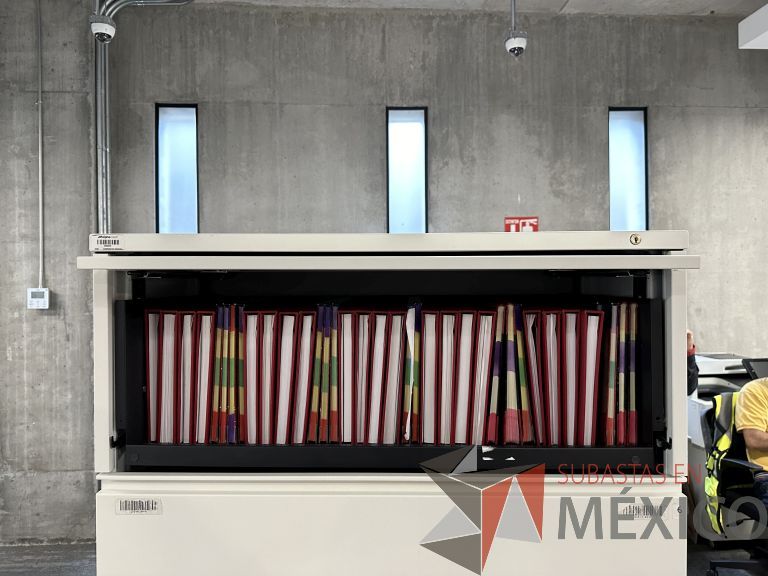 Lote 111 - Archivero metálico con 4 cajones y 1 gaveta color blanco - Imagen 7