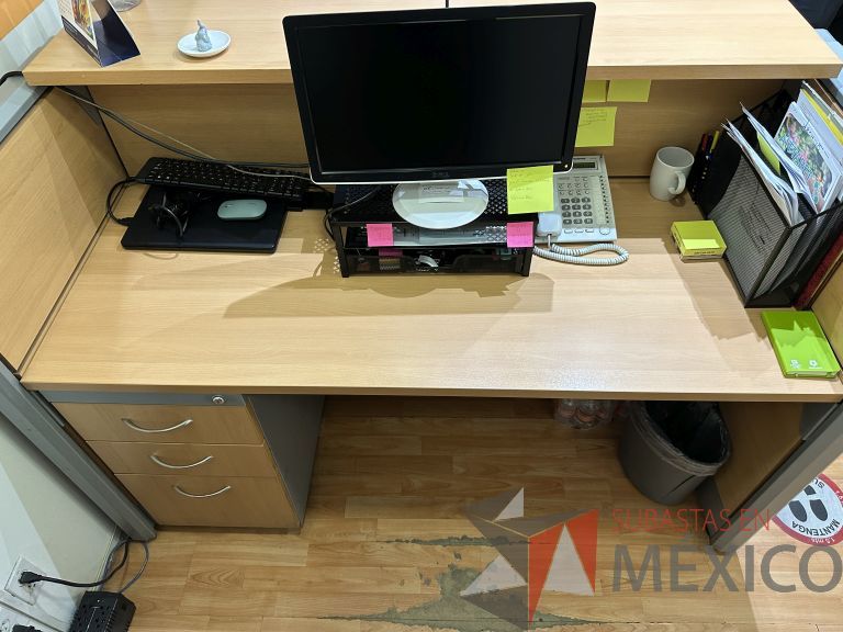 Lote 004 - Mueble de recepción, con archivero de pedestal de 3 cajones y repisa - Imagen 6