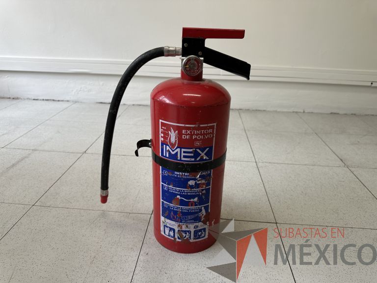 Lote 044 - 2 Extintores PQS de 4.5 kg