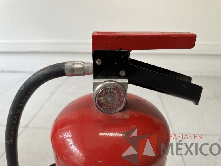 Lote 044 - 2 Extintores PQS de 4.5 kg - Imagen 6