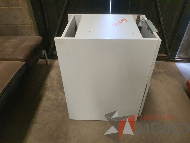 Lote 033 - 15 Archiveros de pedestal vertical de 3 cajones en color blanco con jaladera - Imagen 3