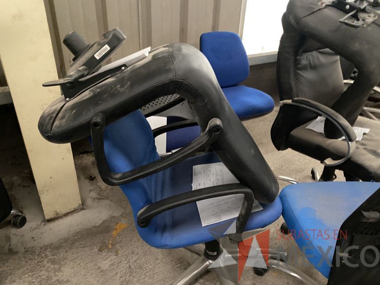 Lote 001 - Lote de accesorios para estaciones de trabajo aprox 300 piezas - Imagen 16