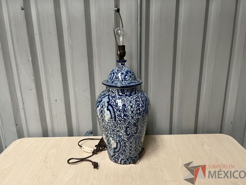 Lote 014 - 4 Jarrones Decorativos - Imagen 4