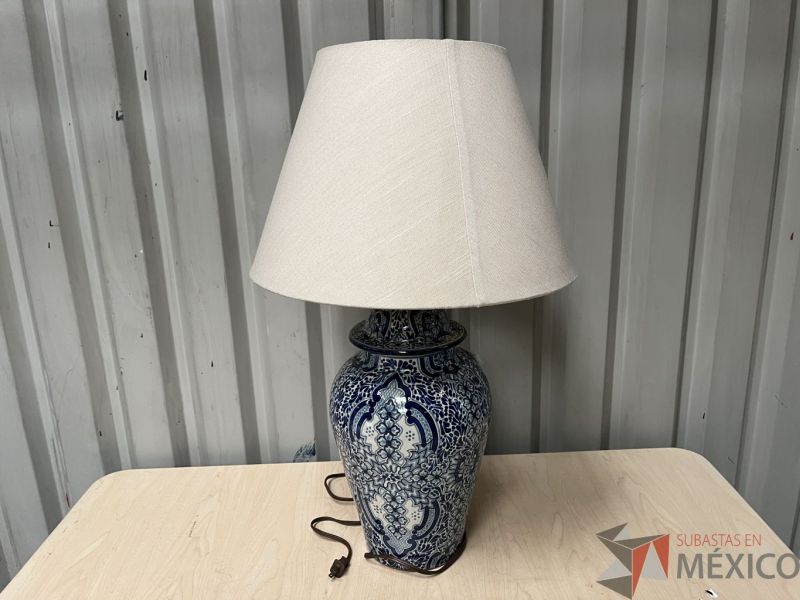 Lote 014 - 4 Jarrones Decorativos - Imagen 5