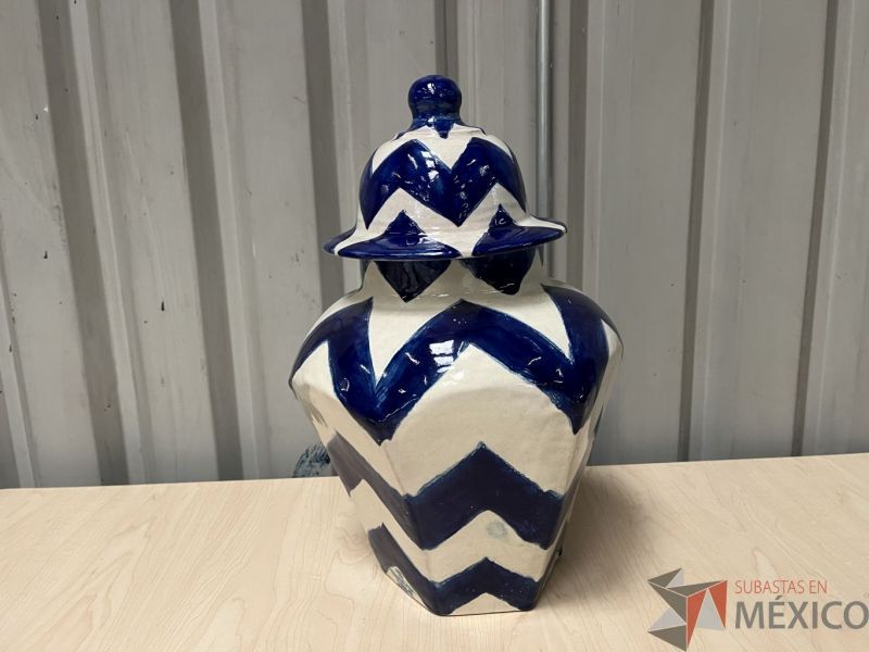 Lote 014 - 4 Jarrones Decorativos - Imagen 7