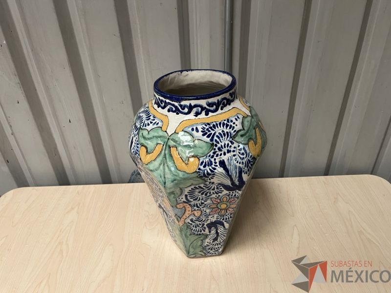 Lote 015 - 4 Jarrones Decorativos - Imagen 3