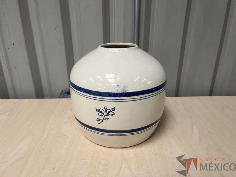 Lote 031 - 5 Jarrones Decorativos - Imagen 3